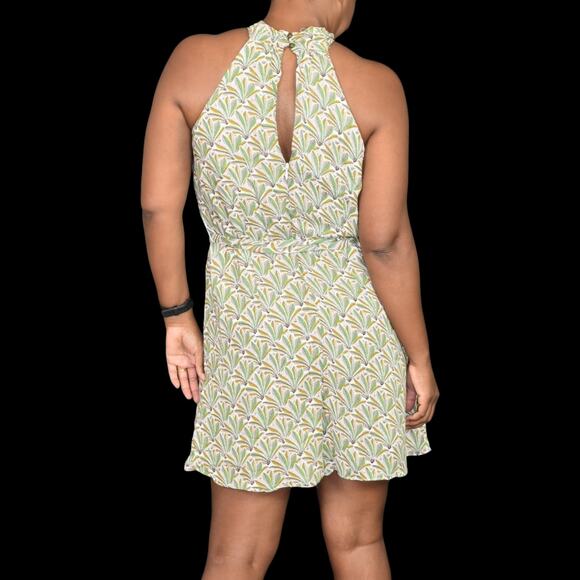 Anthropologie Maddie Romper Green Leaf Foliage Print Playsuit Shorts Size Small - Picture 3 of 13